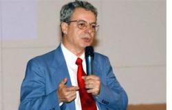 Brazilian Theologian Frei Betto Discusses 'University Extension' at Havana Conference.